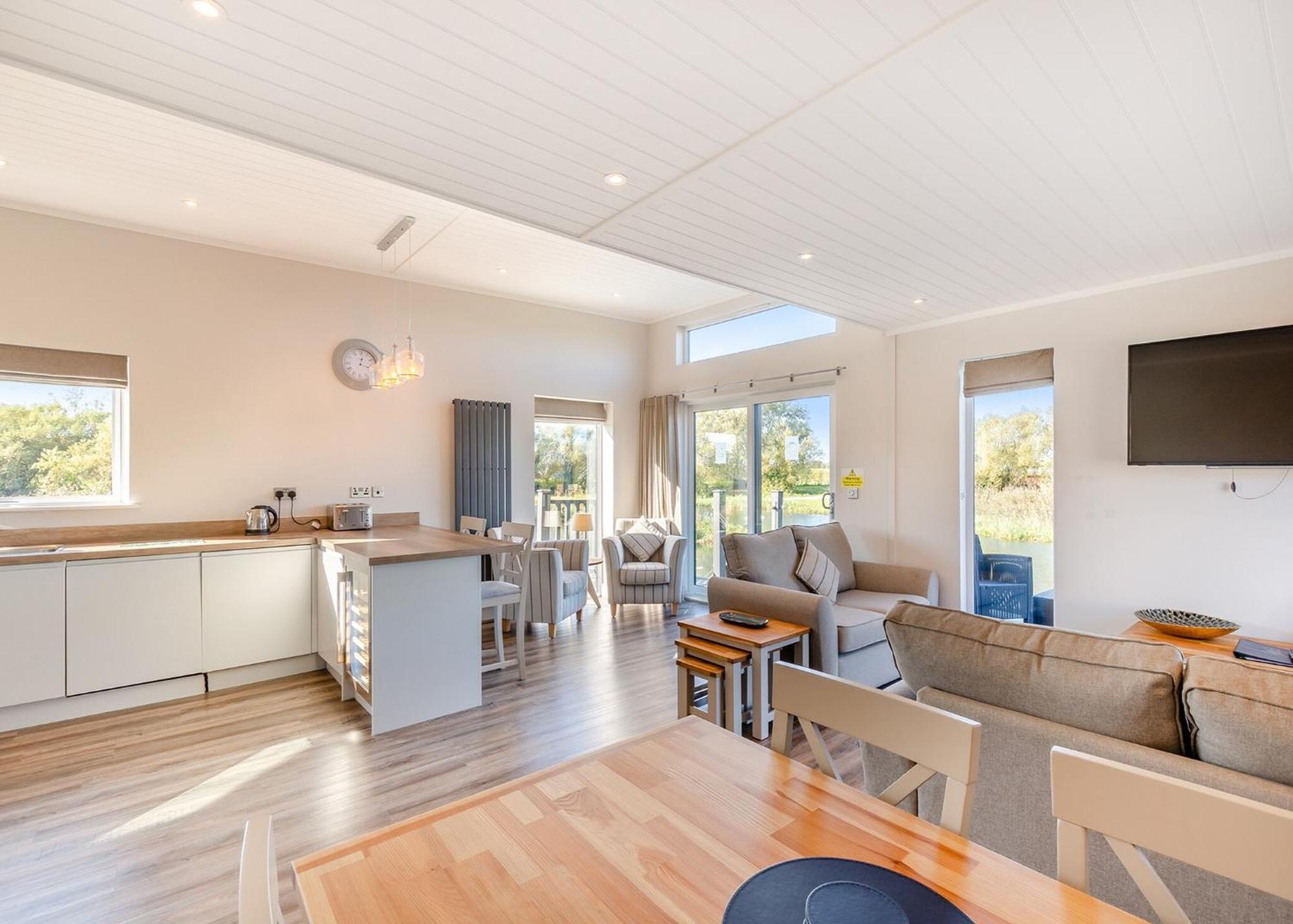 Waterside Hambleton Lakeside Lodges Poulton-le-Fylde Room photo